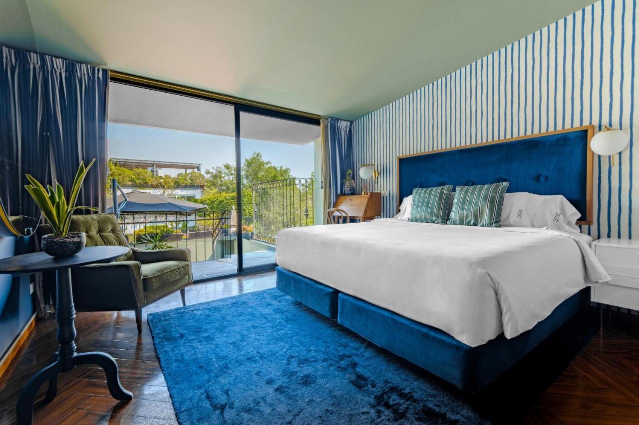 Pug Seal Polanco Anatole France Hotel Kota Meksiko Bagian luar foto