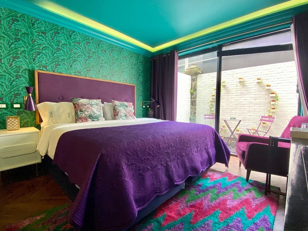 Pug Seal Polanco Anatole France Hotel Kota Meksiko Bagian luar foto
