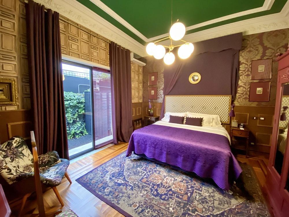 Pug Seal Polanco Anatole France Hotel Kota Meksiko Bagian luar foto